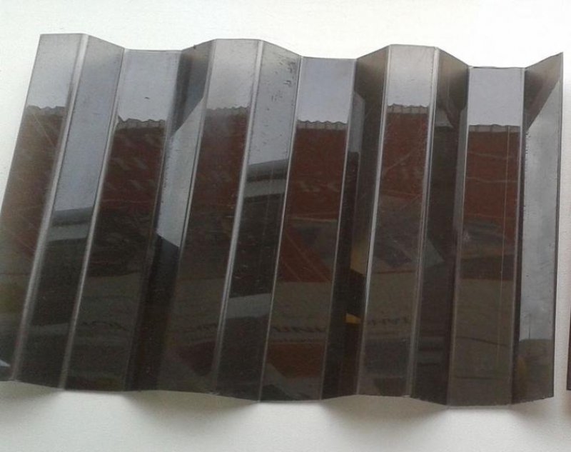 Профилированный поликарбонат 1.15 x 2 толщина 0,9 мм бронза